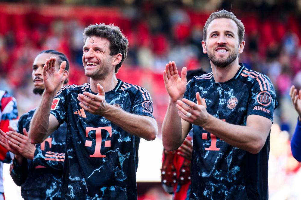 工兵！巴特勒前三节仅出手9次 全场15中6拿到19分8板4助.